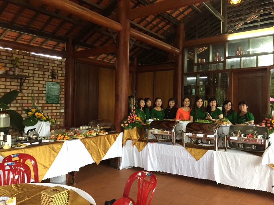 Tiệc buffet tại công ty CaDa – ĐakLak, khách hàng của Thietbidungcubuffet.com