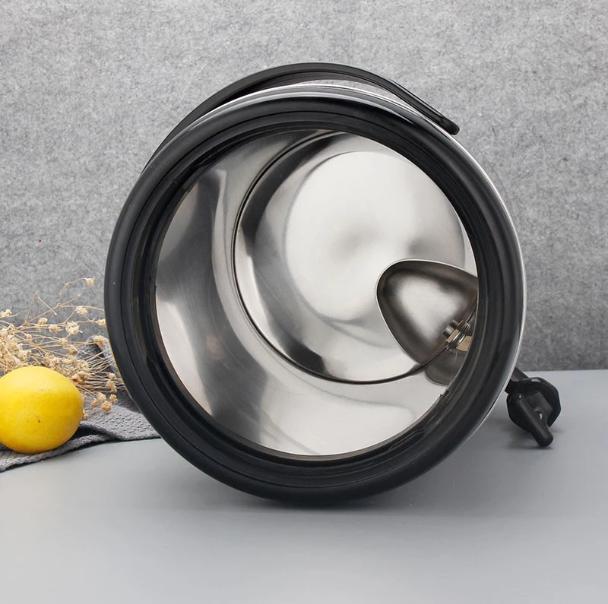 Bên trong bình được tráng một lớp chống dính