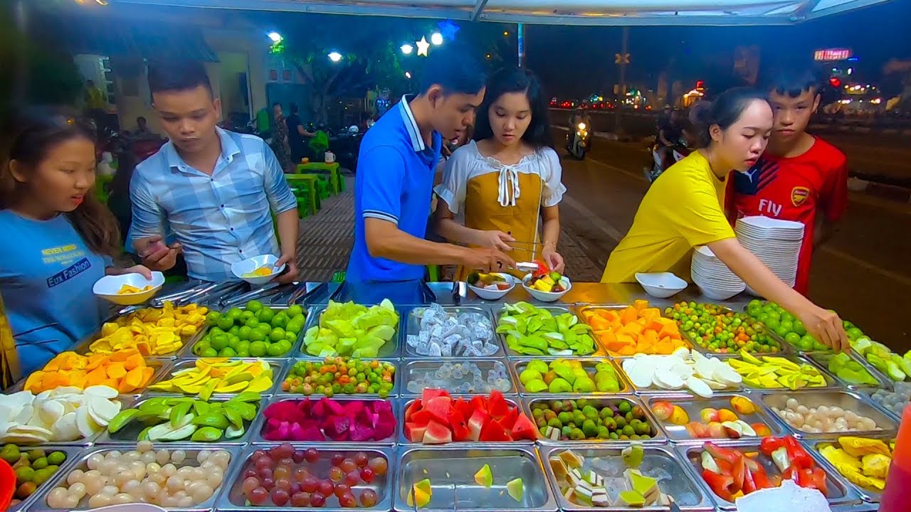 trưng bày quầy buffet trái cây