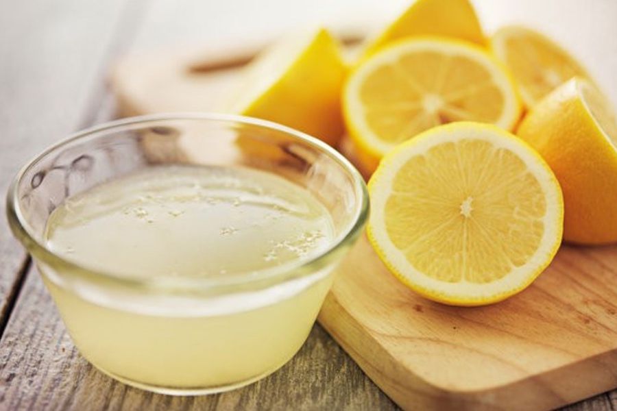 muối và nước cất chanh muối và nước cất chanh