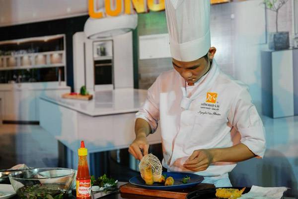 công việc của đầu bếp trong nhà hàng