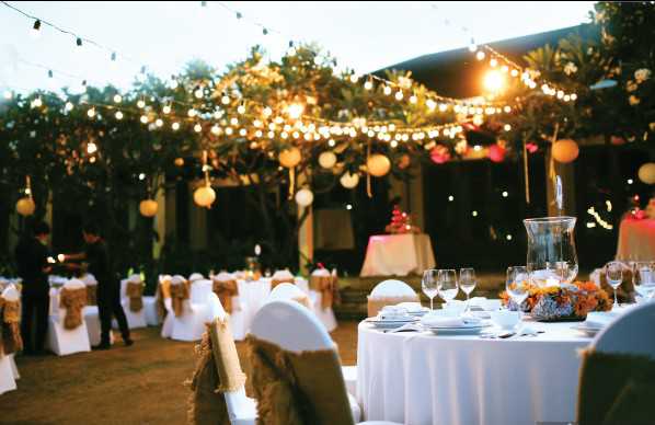 tiệc độc đáo tiệc độc đáo