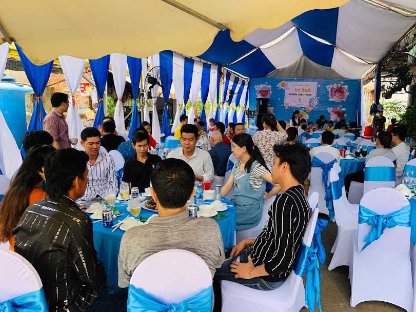 hình ảnh tiệc lưu động ngoài trời hình ảnh tiệc lưu động ngoài trời