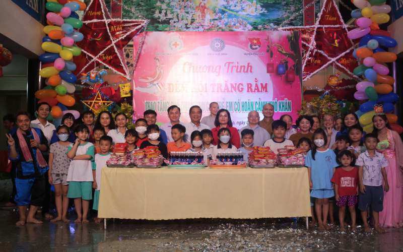 ảnh tiệc trung thu cho bé ảnh tiệc trung thu cho bé