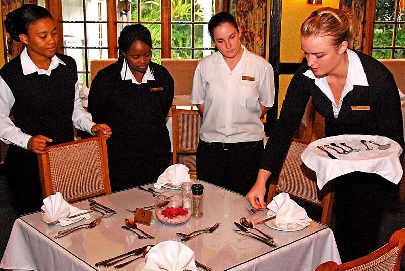 yêu cầu về khả năng ghi nhớ đối với nhân viên phục vụ bàn yêu cầu về khả năng ghi nhớ đối với nhân viên phục vụ bàn